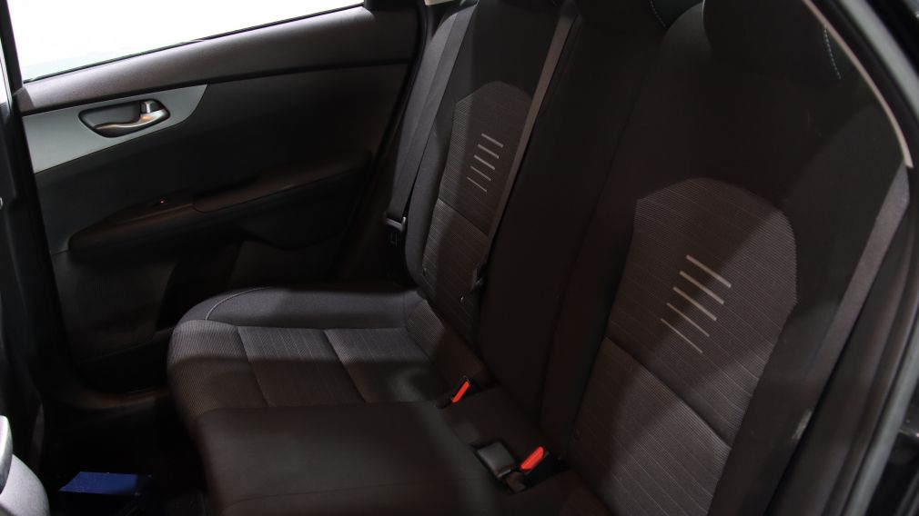 Kia Forte LX 2019 d&rsquo;occasion à vendre - 16