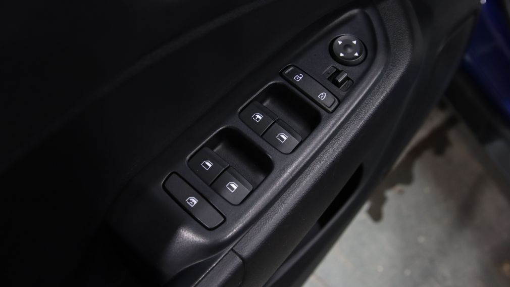 Hyundai Venue Preferred 2020 d&rsquo;occasion à vendre - 21