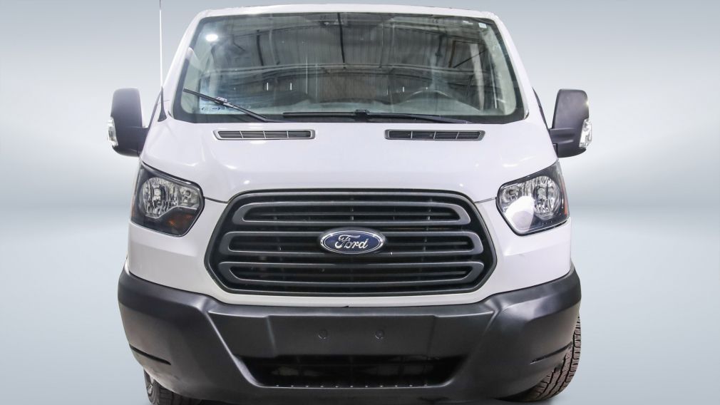 Ford TRANSIT T-250 148&Prime; Low Rf 9000 GVWR Swing-Out RH Dr 2019 à vendre à Donnacona - 2