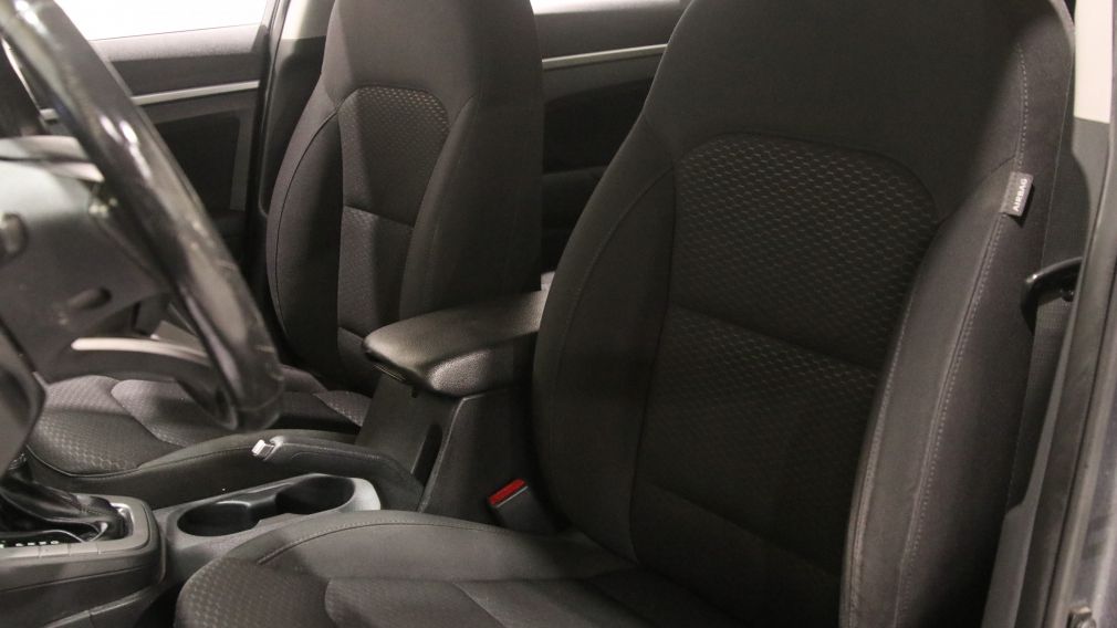 Hyundai Elantra Preferred 2019 d&rsquo;occasion à vendre - 10
