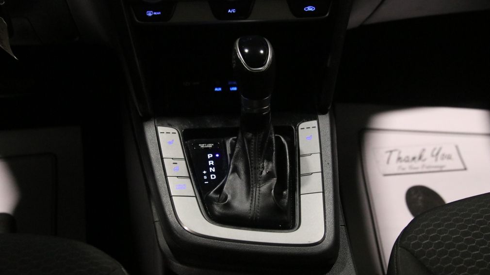 Hyundai Elantra Preferred 2019 d&rsquo;occasion à vendre - 20