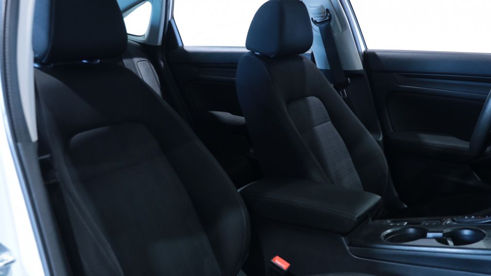 Honda Civic LX 2022 d&rsquo;occasion à vendre - 21