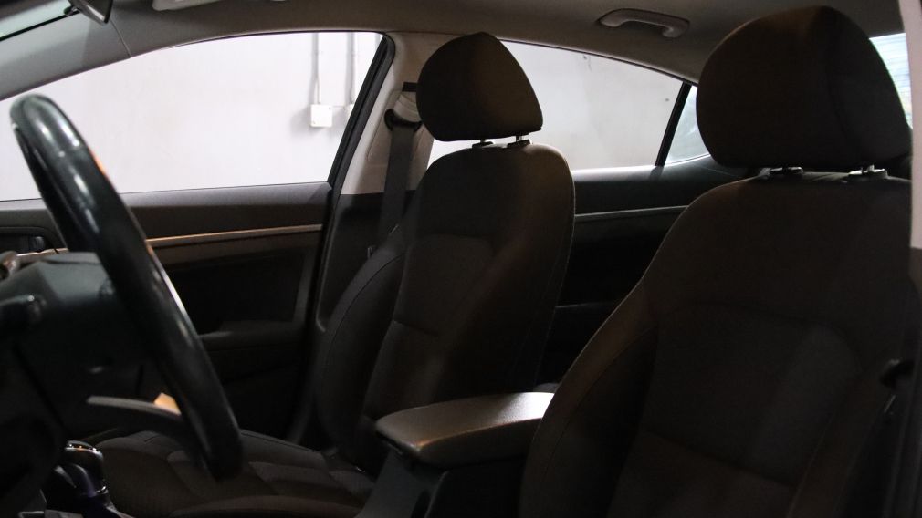 Hyundai Elantra Preferred 2020 à vendre à Donnacona - 8
