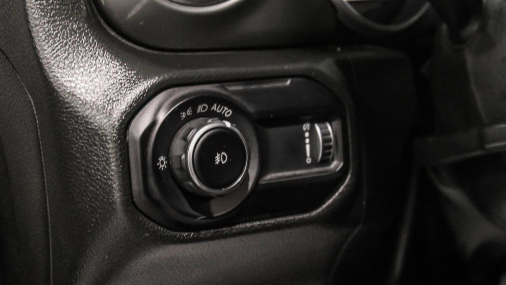 Jeep Wrangler Sahara 2023 à vendre à Shawinigan - 12