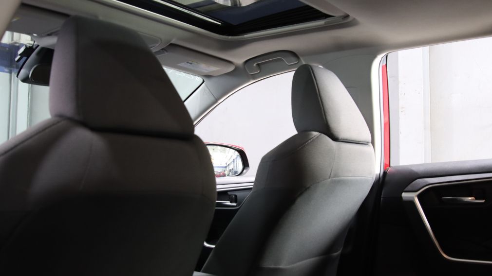 Toyota Rav 4 XLE 2019 d&rsquo;occasion à vendre - 21