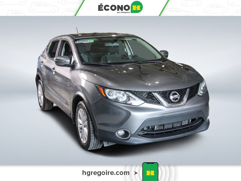 Gray 2017 Nissan Qashqai SUV / Crossover  Automatic