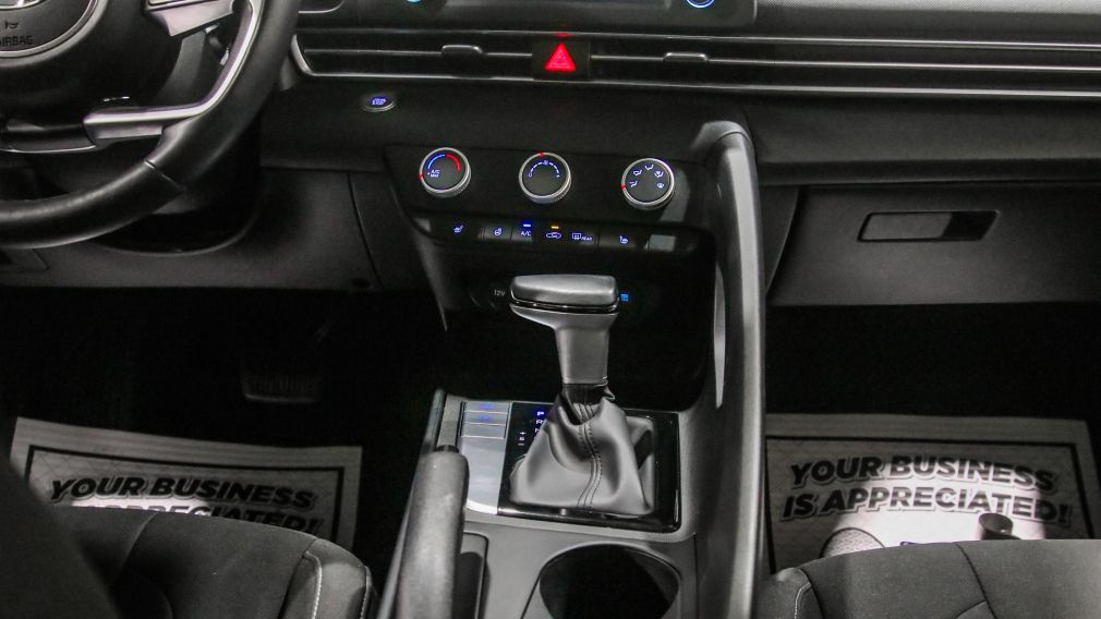 Hyundai Elantra Preferred 2023 d&rsquo;occasion à vendre - 18