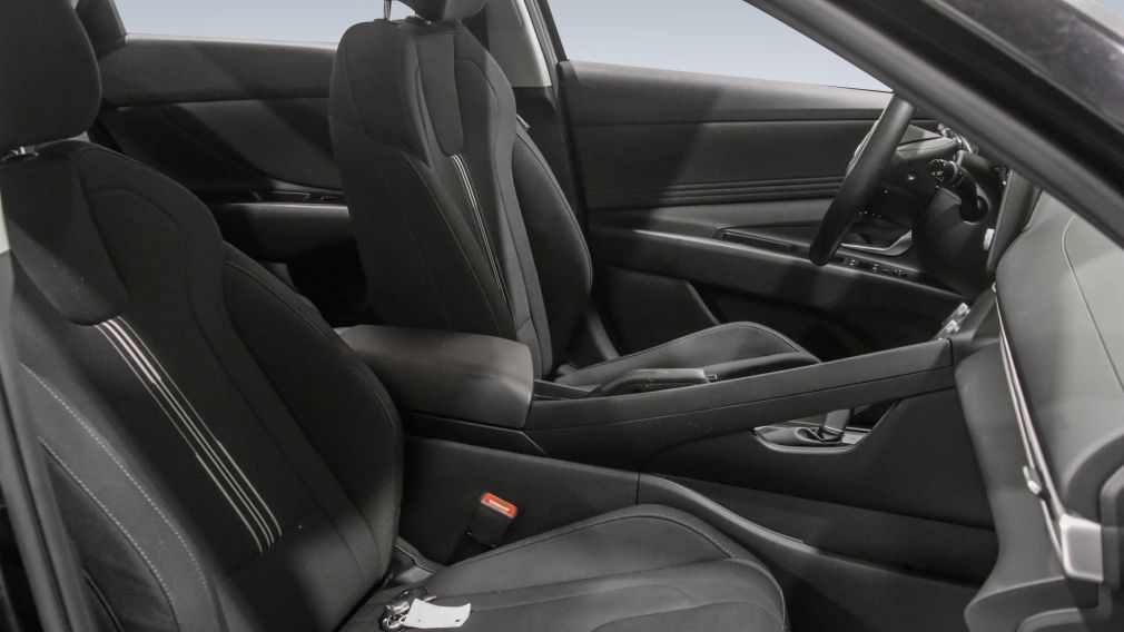Hyundai Elantra Preferred 2023 d&rsquo;occasion à vendre - 24