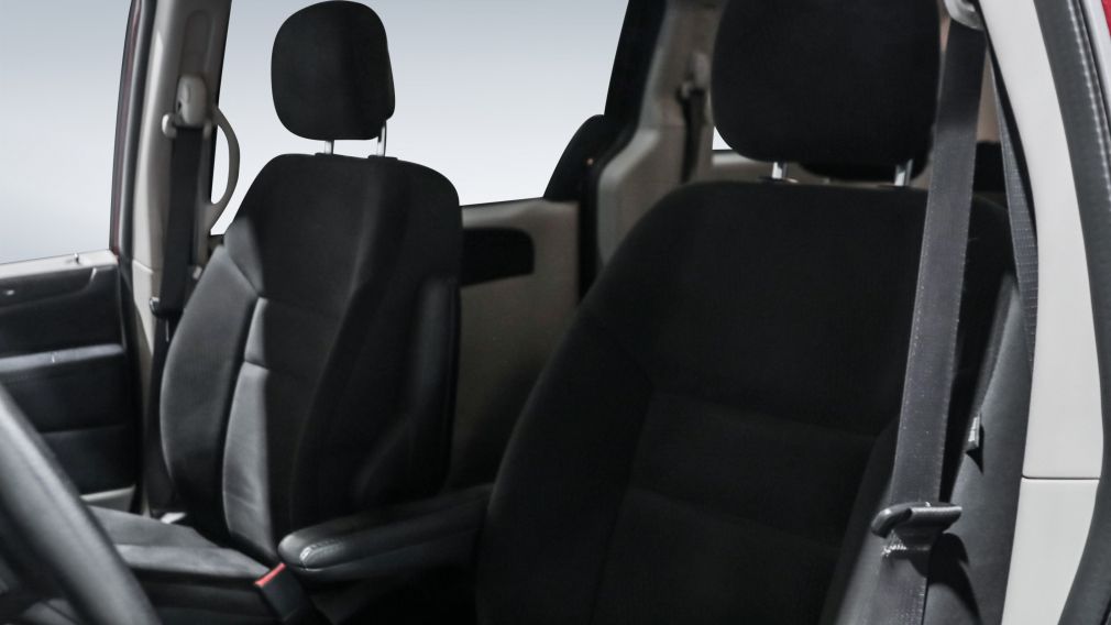 Dodge GR Caravan Canada Value Package 2019 d&rsquo;occasion à vendre - 11