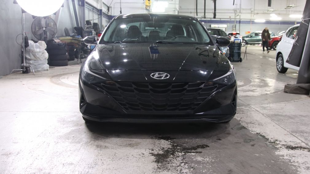 Hyundai Elantra Essential 2022 d&rsquo;occasion à vendre - 2