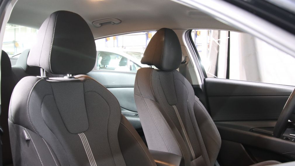 Hyundai Elantra Essential 2022 d&rsquo;occasion à vendre - 20