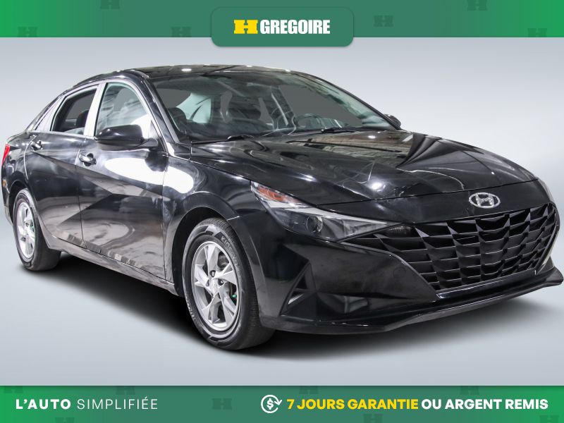 Black 2022 Hyundai Elantra Sedan  Automatic