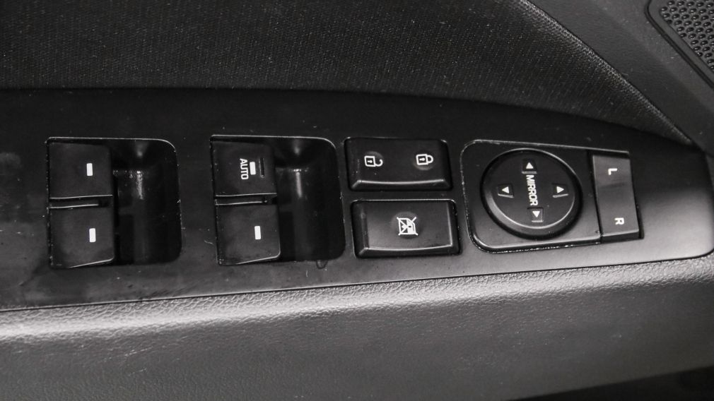 Hyundai Elantra Preferred w/Sun & Safety Package 2020 à vendre à Trois-Rivières - 11