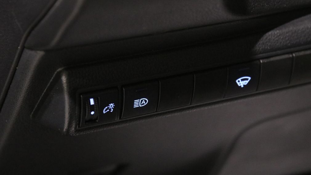 Toyota Corolla LE 2022 d&rsquo;occasion à vendre - 12