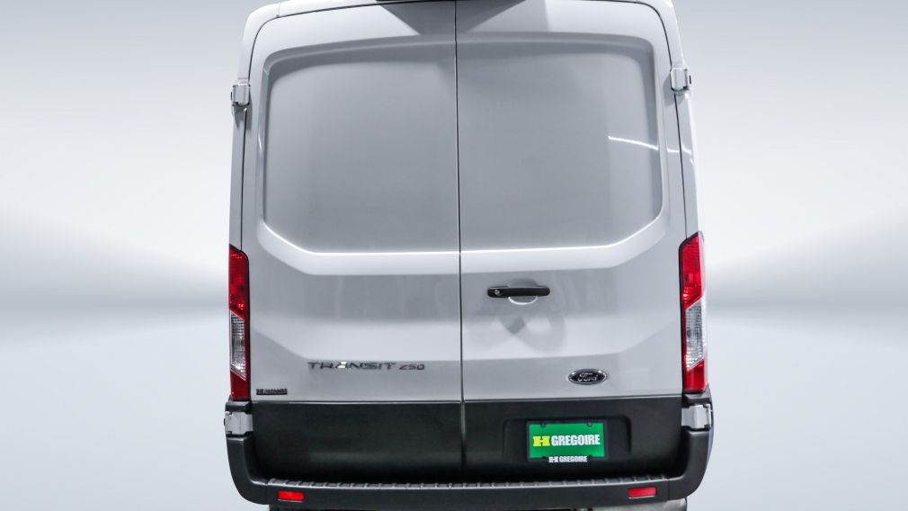 Ford TRANSIT T-250 130&Prime; Med Rf 9070 GVWR RWD 2023 d&rsquo;occasion à vendre - 6