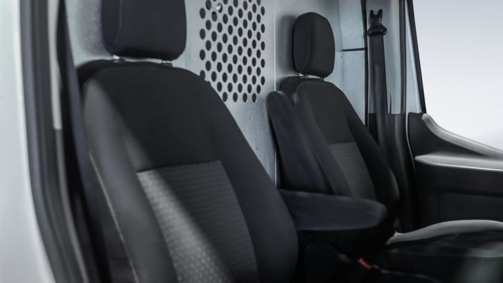 Ford TRANSIT T-250 130&Prime; Med Rf 9070 GVWR RWD 2023 d&rsquo;occasion à vendre - 18