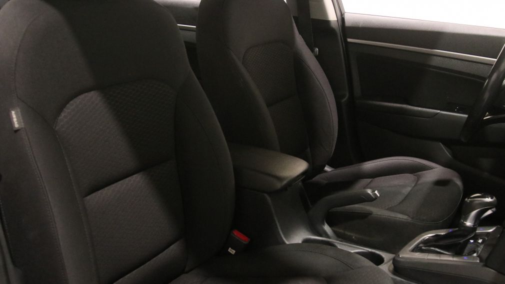 Hyundai Elantra Preferred 2020 d&rsquo;occasion à vendre - 22