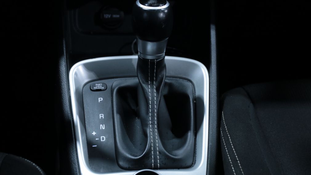 Hyundai Venue Preferred 2020 d&rsquo;occasion à vendre - 16