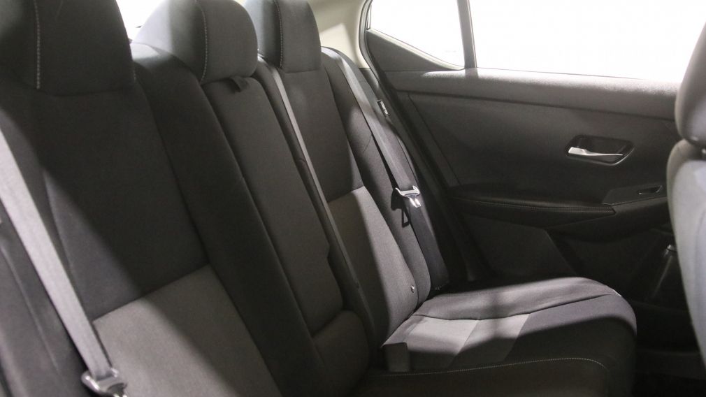 Nissan Sentra SV 2021 d&rsquo;occasion à vendre - 24