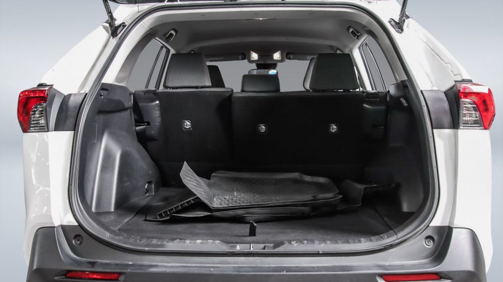 Toyota Rav 4 LE 2019 d&rsquo;occasion à vendre - 19