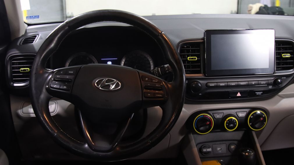 Hyundai Venue Trend w/Urban Pkg/Grey-Lime Interior 2020 d&rsquo;occasion à vendre - 10