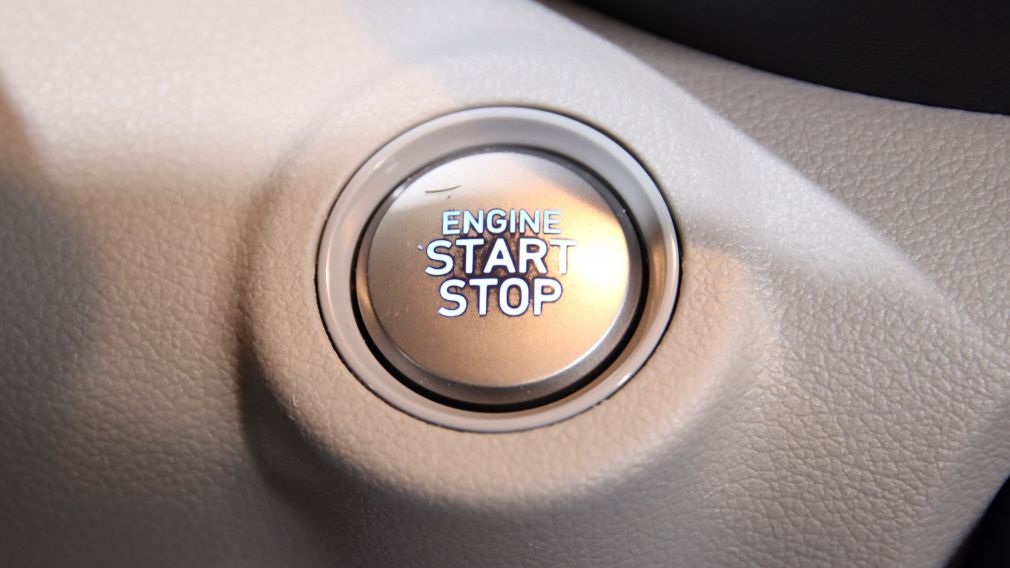 Hyundai Venue Trend w/Urban Pkg/Grey-Lime Interior 2020 d&rsquo;occasion à vendre - 17