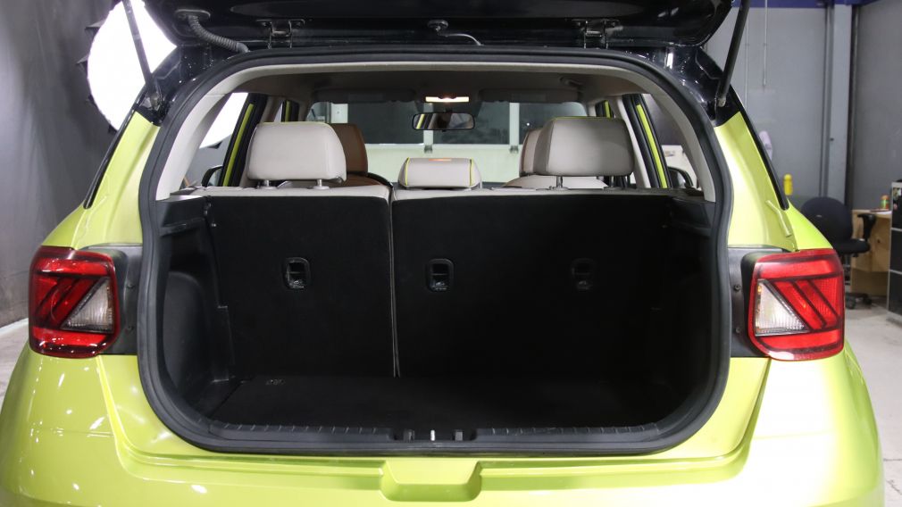 Hyundai Venue Trend w/Urban Pkg/Grey-Lime Interior 2020 d&rsquo;occasion à vendre - 20