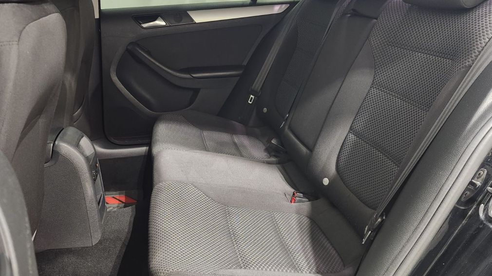 Volkswagen Jetta Comfortline 2014 d&rsquo;occasion à vendre - 31