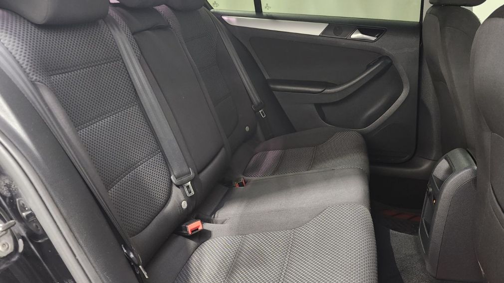 Volkswagen Jetta Comfortline 2014 d&rsquo;occasion à vendre - 33
