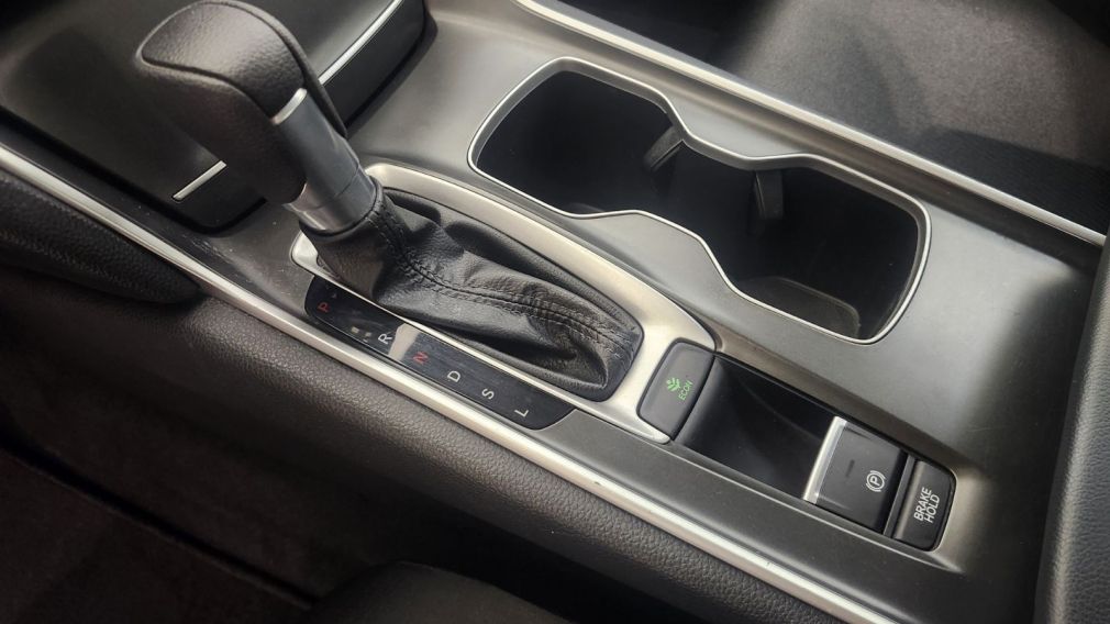 Honda Accord LX 2018 d&rsquo;occasion à vendre - 24
