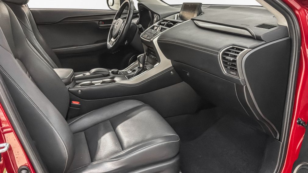 Lexus NX 200T AWD 4dr 2015 d&rsquo;occasion à vendre - 32