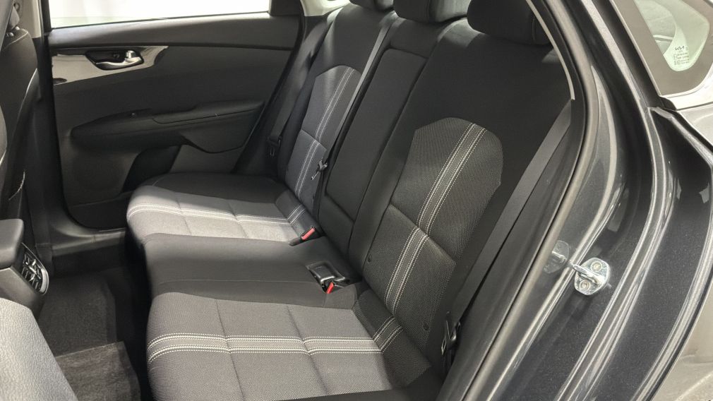 Kia Forte EX 2022 d&rsquo;occasion à vendre - 26