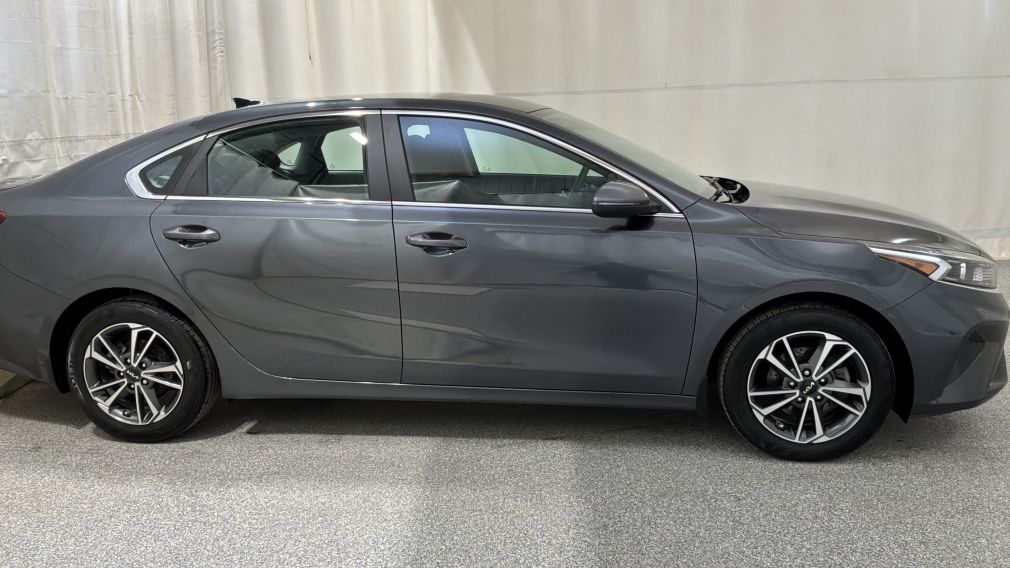 Kia Forte EX 2022 d&rsquo;occasion à vendre - 2