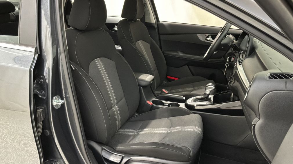Kia Forte EX 2022 d&rsquo;occasion à vendre - 30