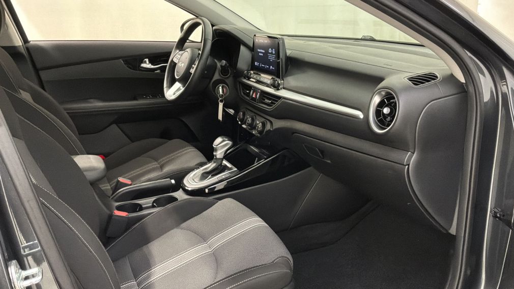 Kia Forte EX 2022 d&rsquo;occasion à vendre - 31