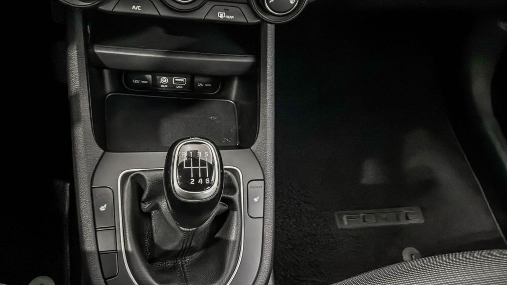 Kia Forte LX 2020 d&rsquo;occasion à vendre - 19