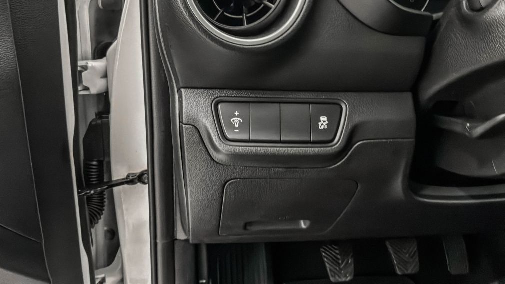 Kia Forte LX 2020 d&rsquo;occasion à vendre - 20