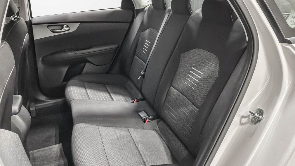 Kia Forte LX 2020 d&rsquo;occasion à vendre - 27