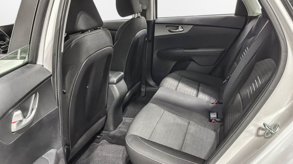 Kia Forte LX 2020 d&rsquo;occasion à vendre - 28