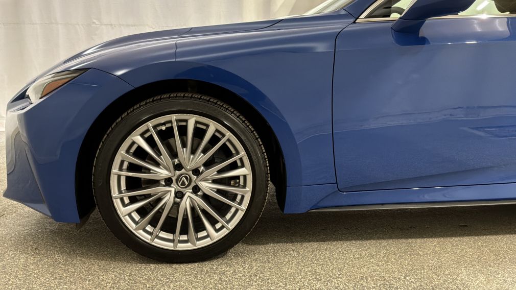 Lexus IS IS 300 2023 d&rsquo;occasion à vendre - 9