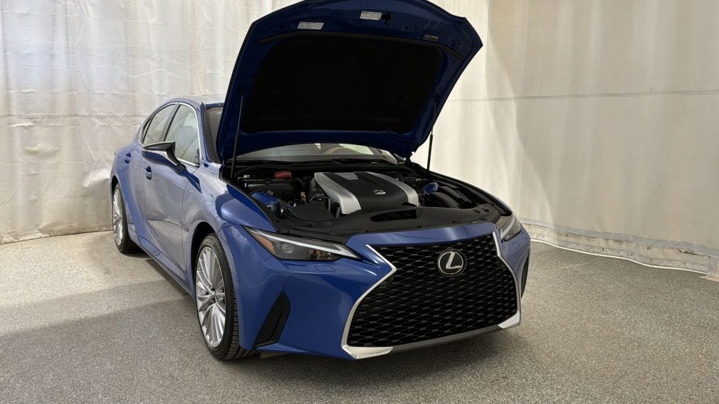 Lexus IS IS 300 2023 d&rsquo;occasion à vendre - 11