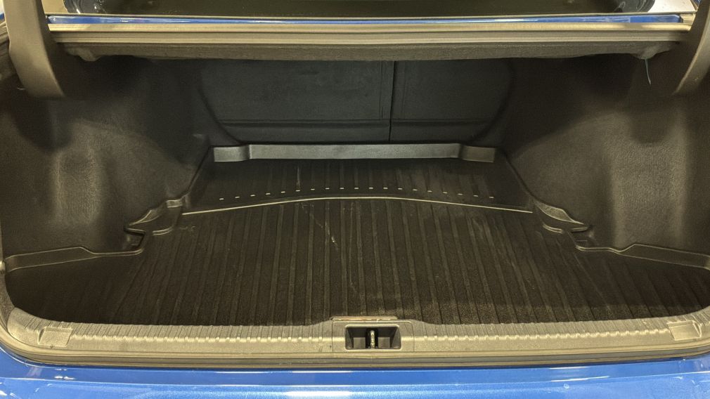 Lexus IS IS 300 2023 d&rsquo;occasion à vendre - 13