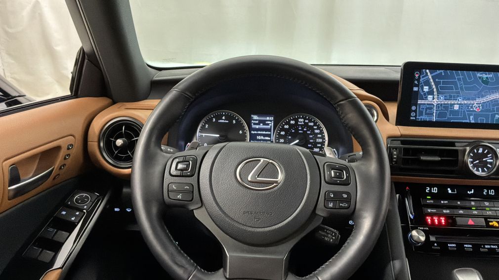 Lexus IS IS 300 2023 d&rsquo;occasion à vendre - 33