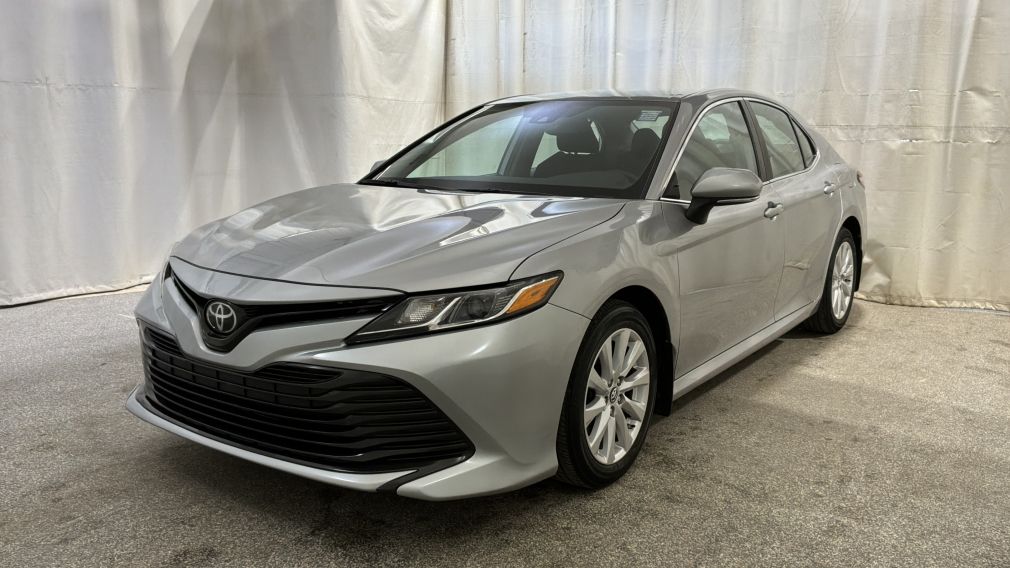 Toyota Camry LE 2019 d&rsquo;occasion à vendre - 7