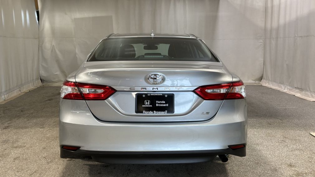 Toyota Camry LE 2019 d&rsquo;occasion à vendre - 4