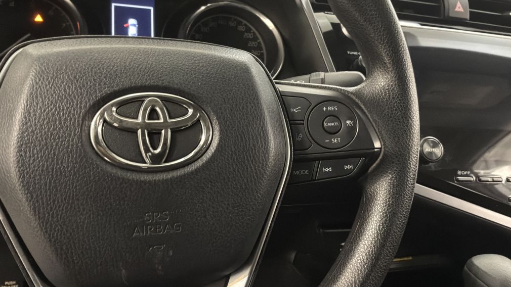 Toyota Camry LE 2019 d&rsquo;occasion à vendre - 22