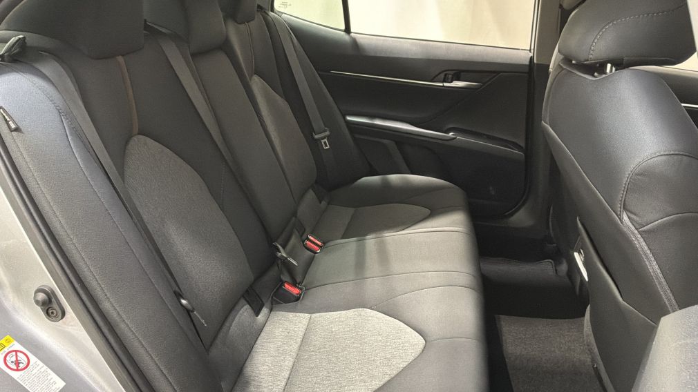 Toyota Camry LE 2019 d&rsquo;occasion à vendre - 28