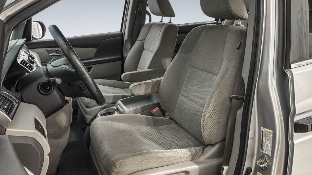 Honda Odyssey SE 2015 d&rsquo;occasion à vendre - 23