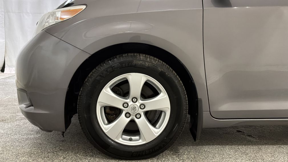 Toyota Sienna LE 2017 d&rsquo;occasion à vendre - 9