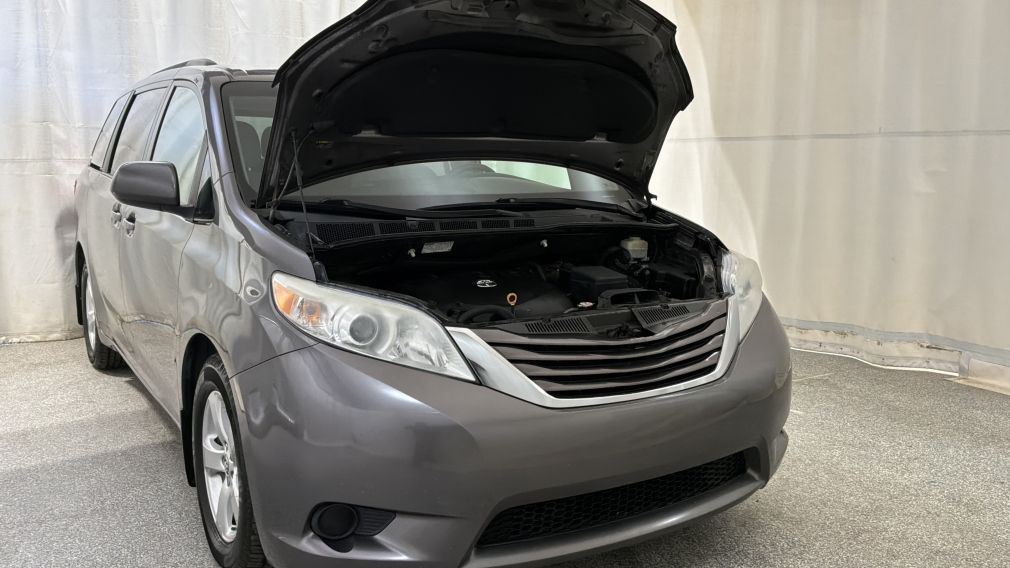 Toyota Sienna LE 2017 d&rsquo;occasion à vendre - 10